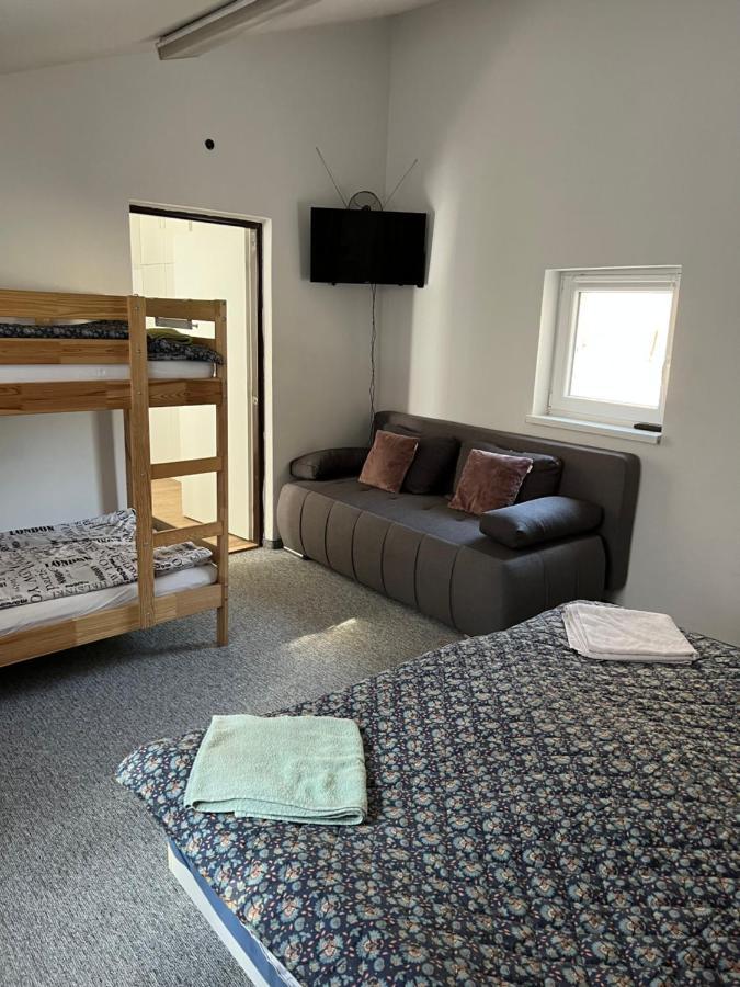 Gran Hostel Besztercebánya Kültér fotó