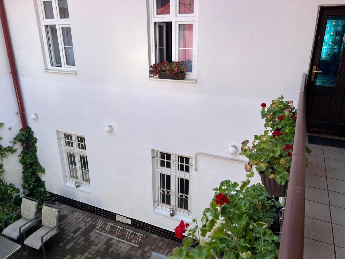 Gran Hostel Besztercebánya Kültér fotó